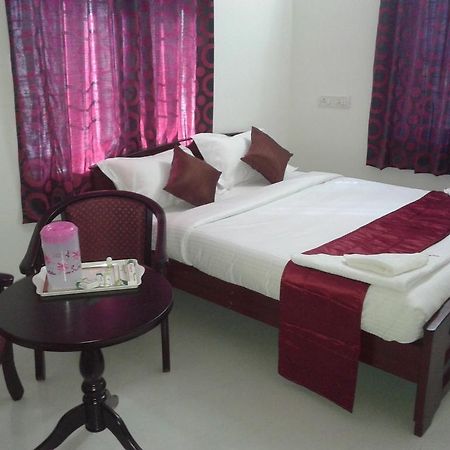 Hotel Yes Way Inn Mahabalipuram Ngoại thất bức ảnh
