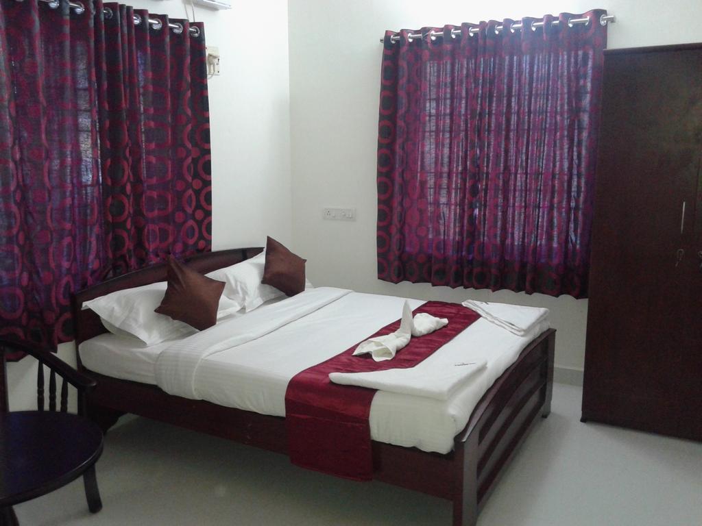 Hotel Yes Way Inn Mahabalipuram Phòng bức ảnh