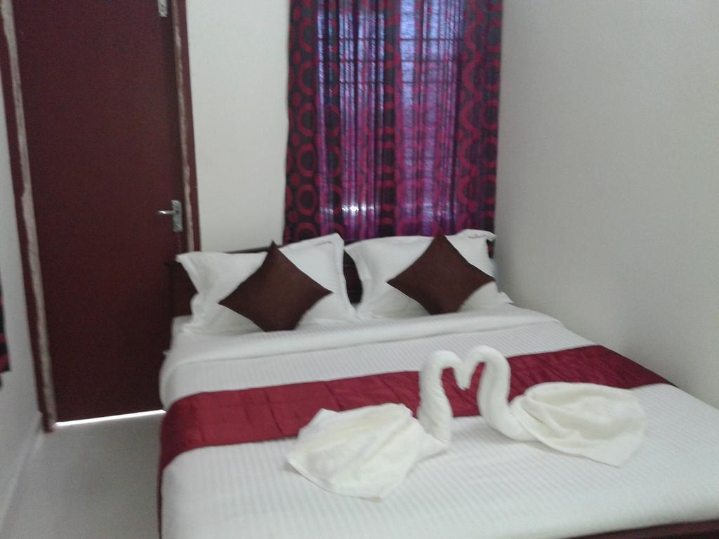 Hotel Yes Way Inn Mahabalipuram Phòng bức ảnh
